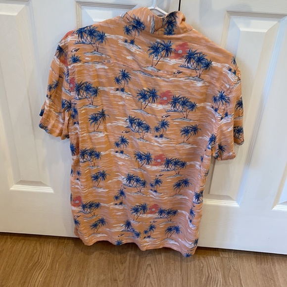NWOT MBX M Hawaian Button Up - Picture 3 of 4